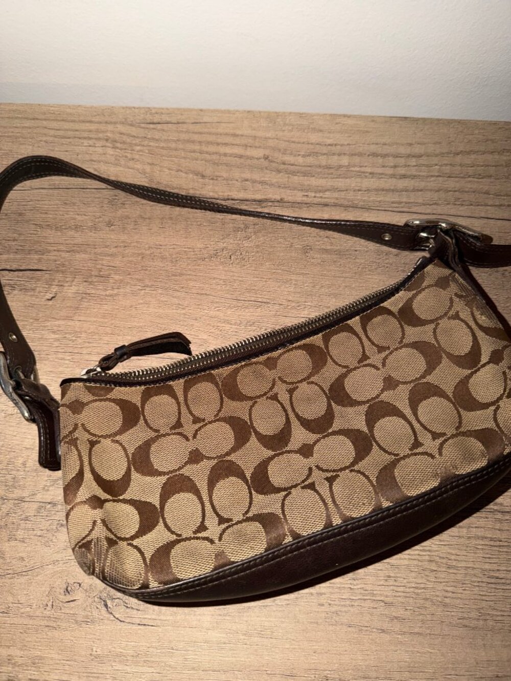 Coach Bag - Picture 2 of 3
